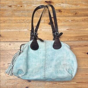 Elegant Blue Leather Shoulder Bag